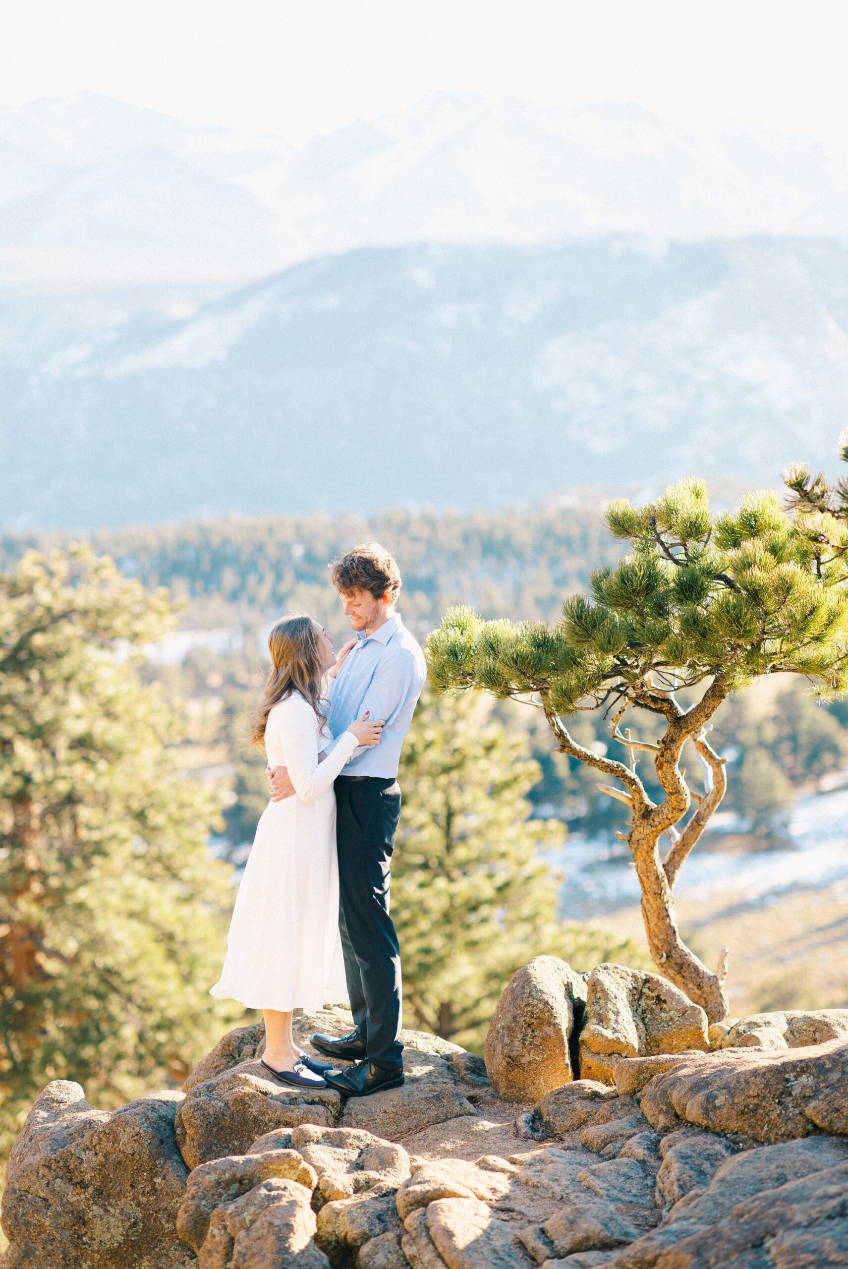 Vibrant photo of couple in the mountains